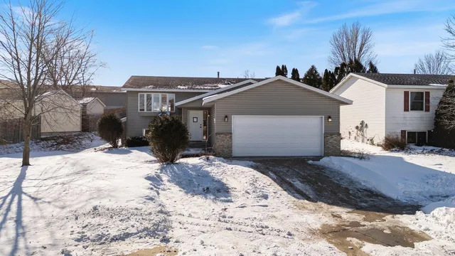 $349,000 | 4834 10 Street Northwest, Rochester, MN 55901