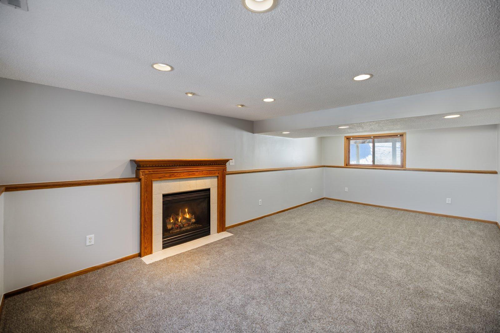 4834 10 Street Northwest Rochester, MN 55901 - Photo 14 of 23