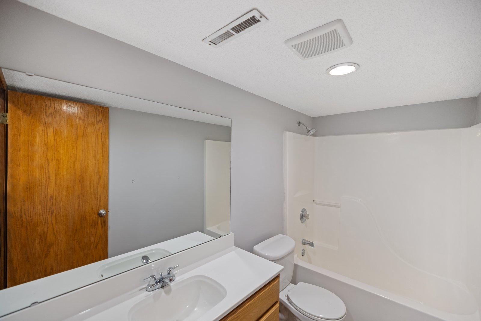 4834 10 Street Northwest Rochester, MN 55901 - Photo 16 of 23