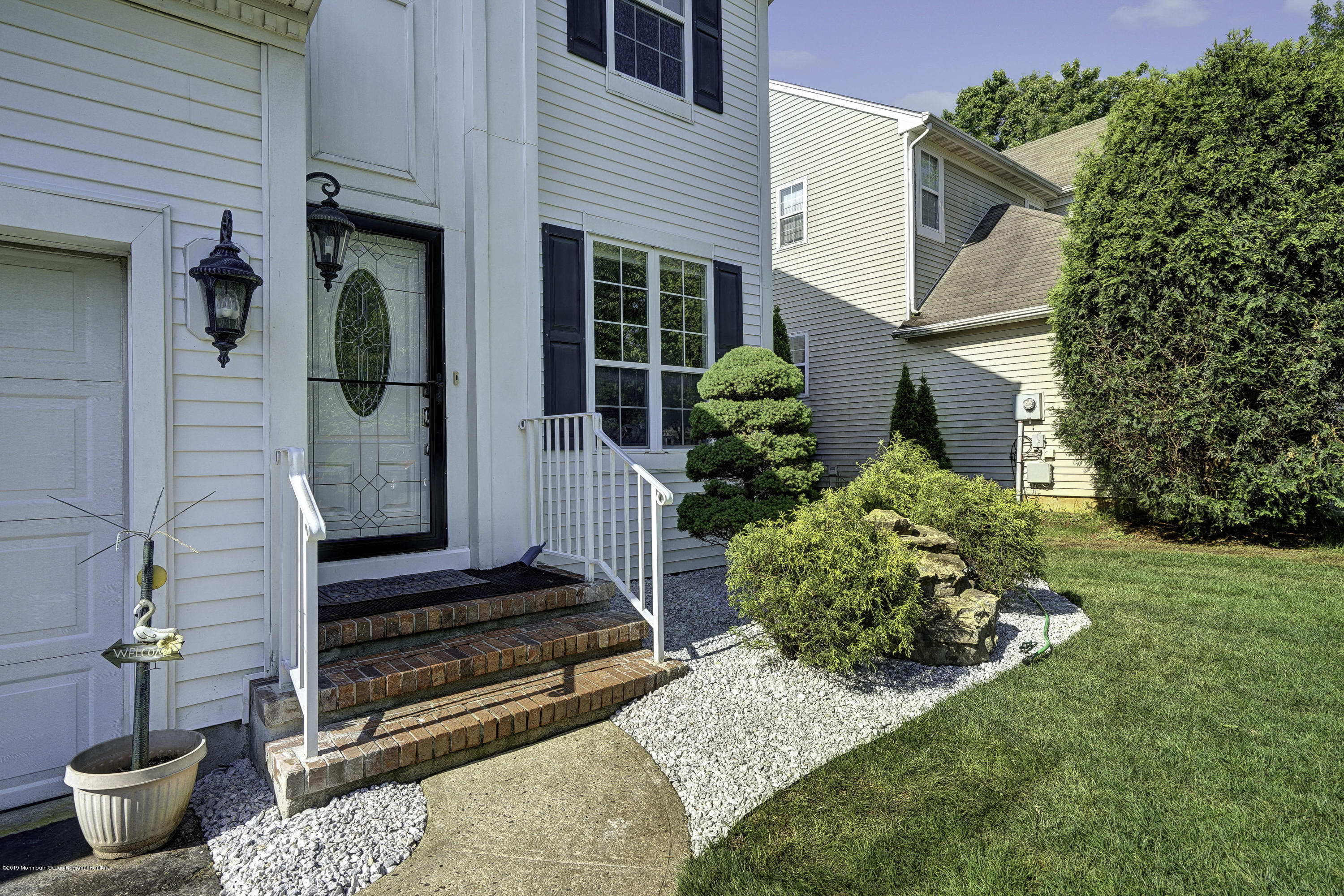 4 Duke Pass Colts Neck, NJ 07722 - Photo 8 of 58 011_dsc07090