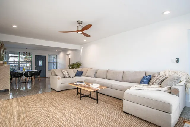 $3,990 | 4605 Ocean Beach Boulevard, Cocoa Beach, FL 32931