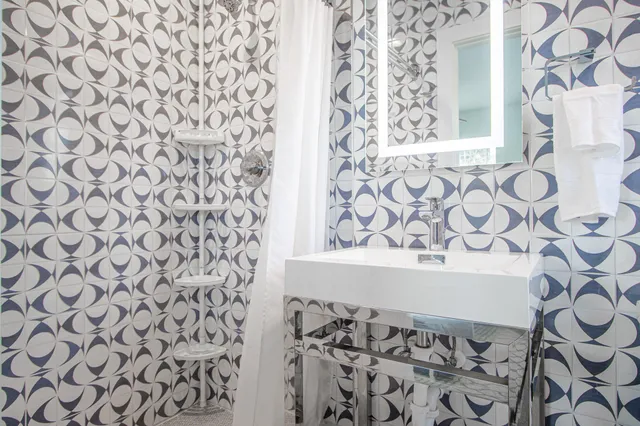 $3,990 | 4605 Ocean Beach Boulevard, Cocoa Beach, FL 32931