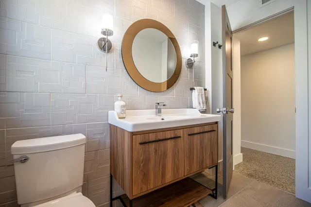 $3,990 | 4605 Ocean Beach Boulevard, Cocoa Beach, FL 32931