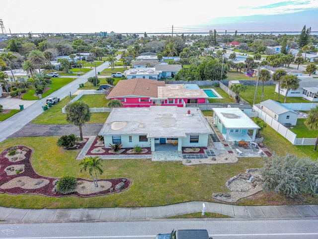 $3,990 | 4605 Ocean Beach Boulevard, Cocoa Beach, FL 32931
