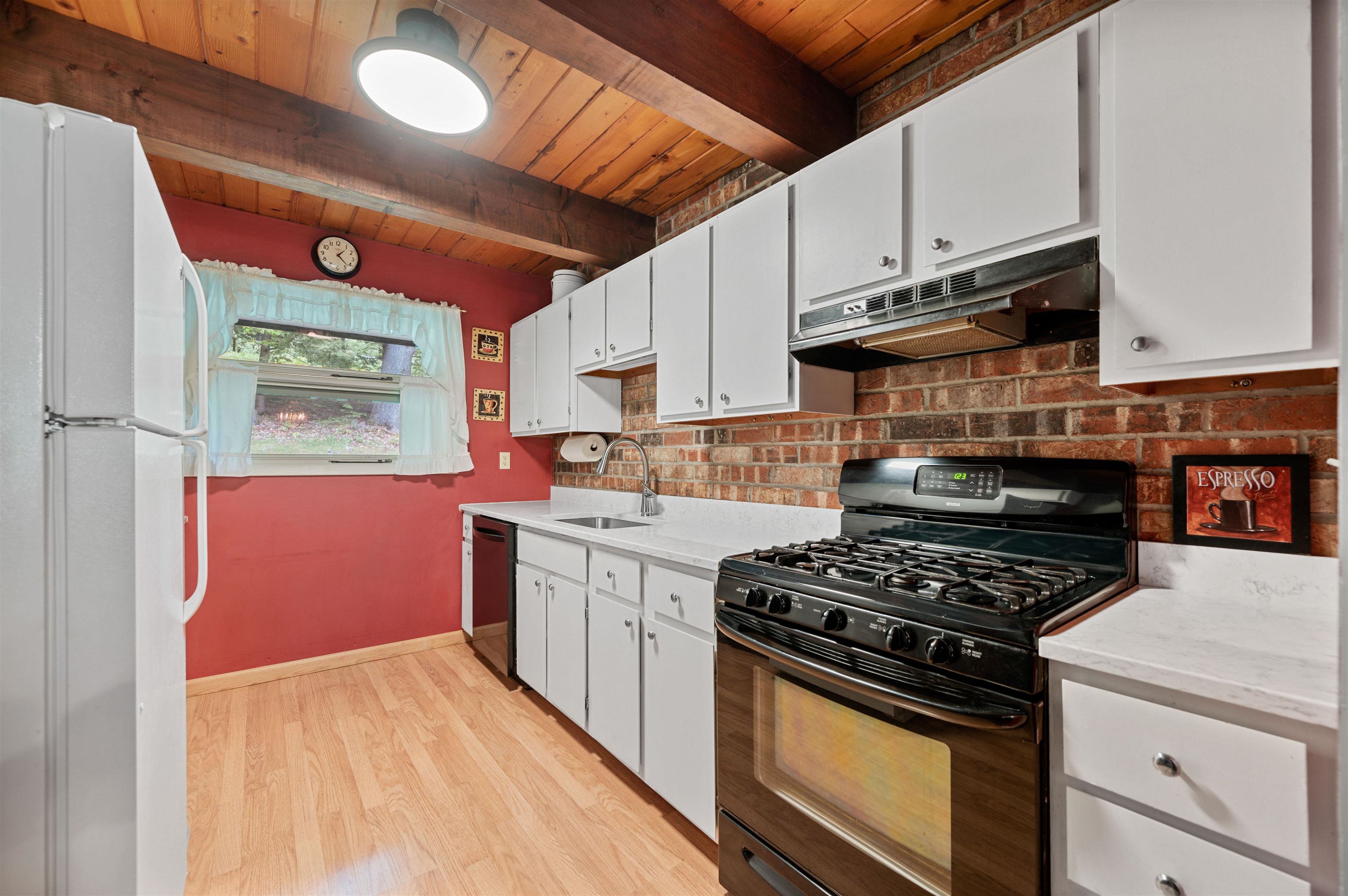 67 Fox Hill Road, Unit 5 Stowe, VT 05672 - Photo 5 of 16 Gallery Image 5