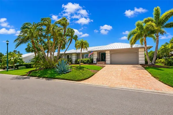 $875,000 | 157 Lookout Point Drive, Osprey, FL 34229