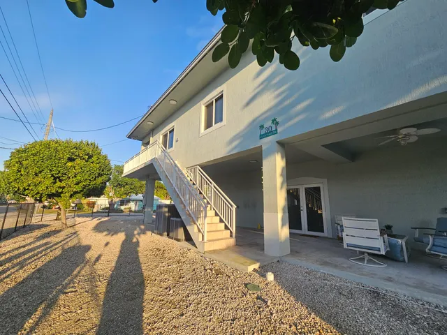 a view of an outdoor space