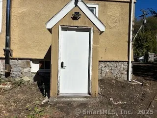 $2,700 | 10 Hill Street, Unit 2, New Canaan, CT 06840