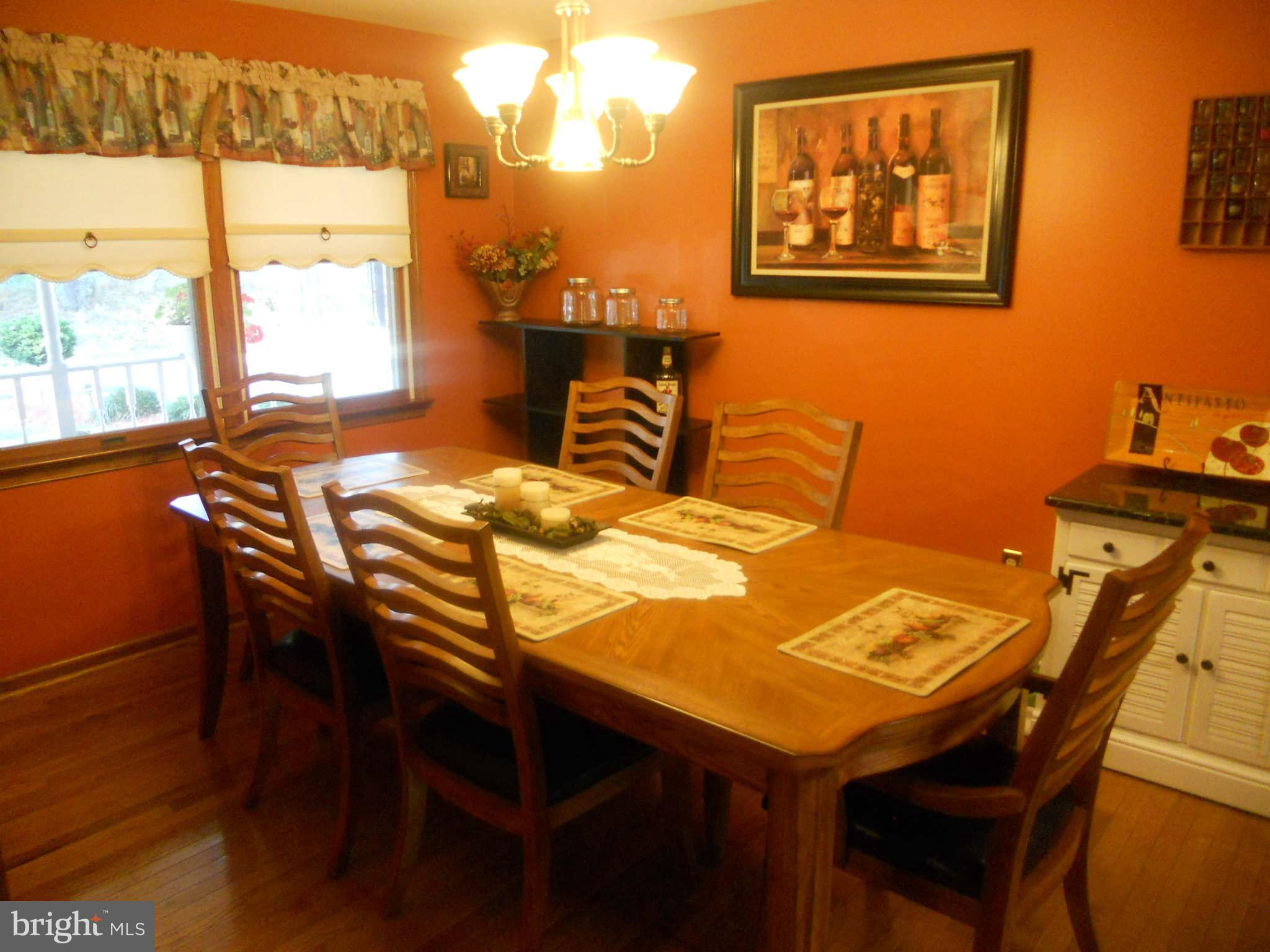 10640 Tippett Road Clinton, MD 20735 - Photo 4 of 29 Dining Room
