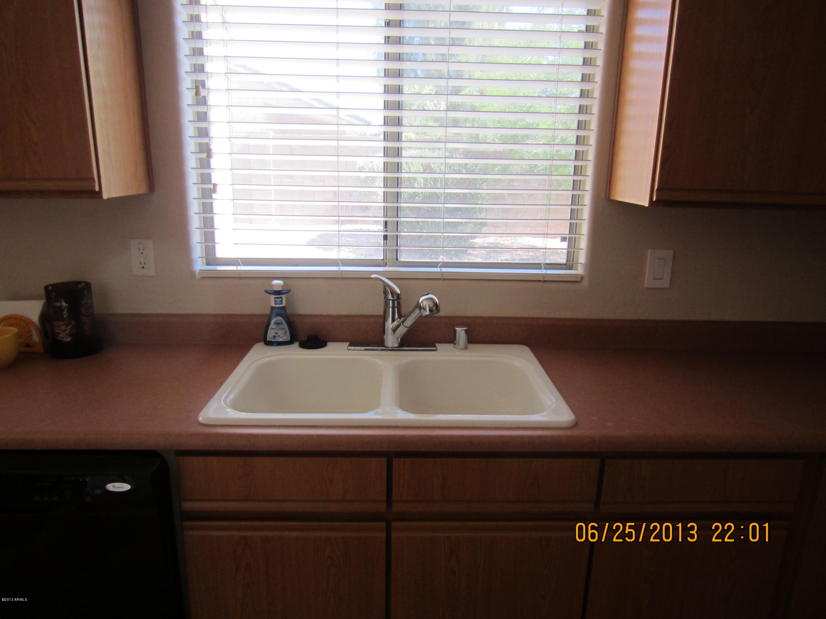13422 West Redfield Road Surprise, AZ 85379 - Photo 11 of 31 Kitchen 4