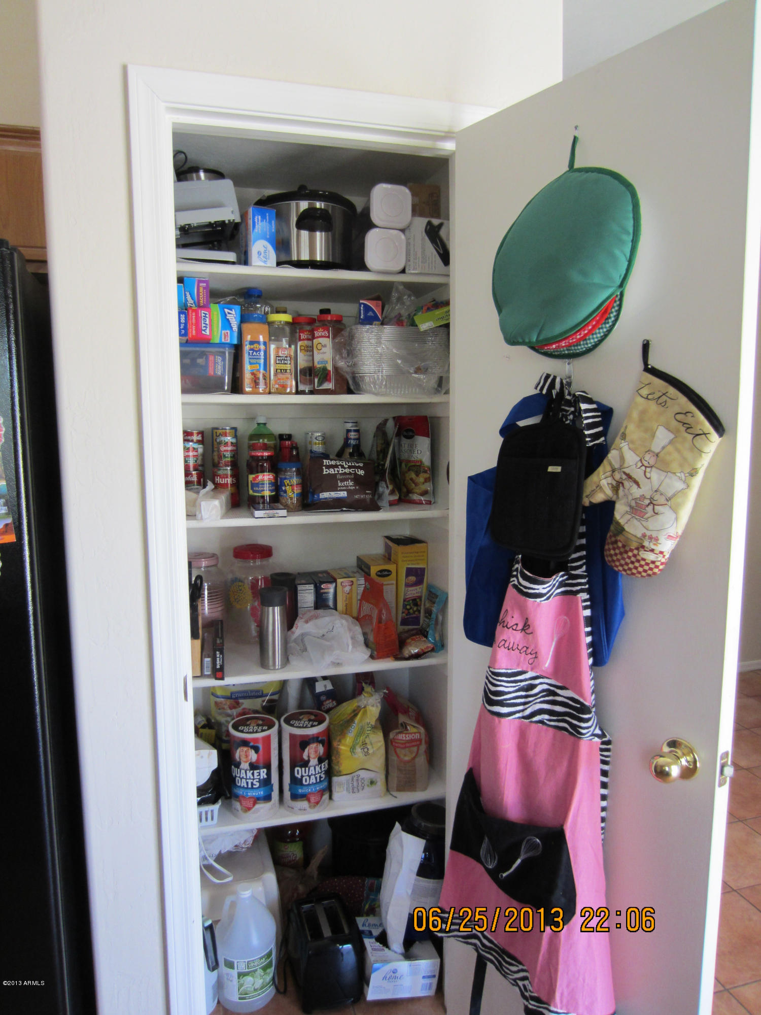 13422 West Redfield Road Surprise, AZ 85379 - Photo 12 of 31 Kitchen Pantry
