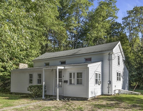 19 Parsonage Street Georgetown, MA 01833 - Photo 1 of 24 Gallery Image 1