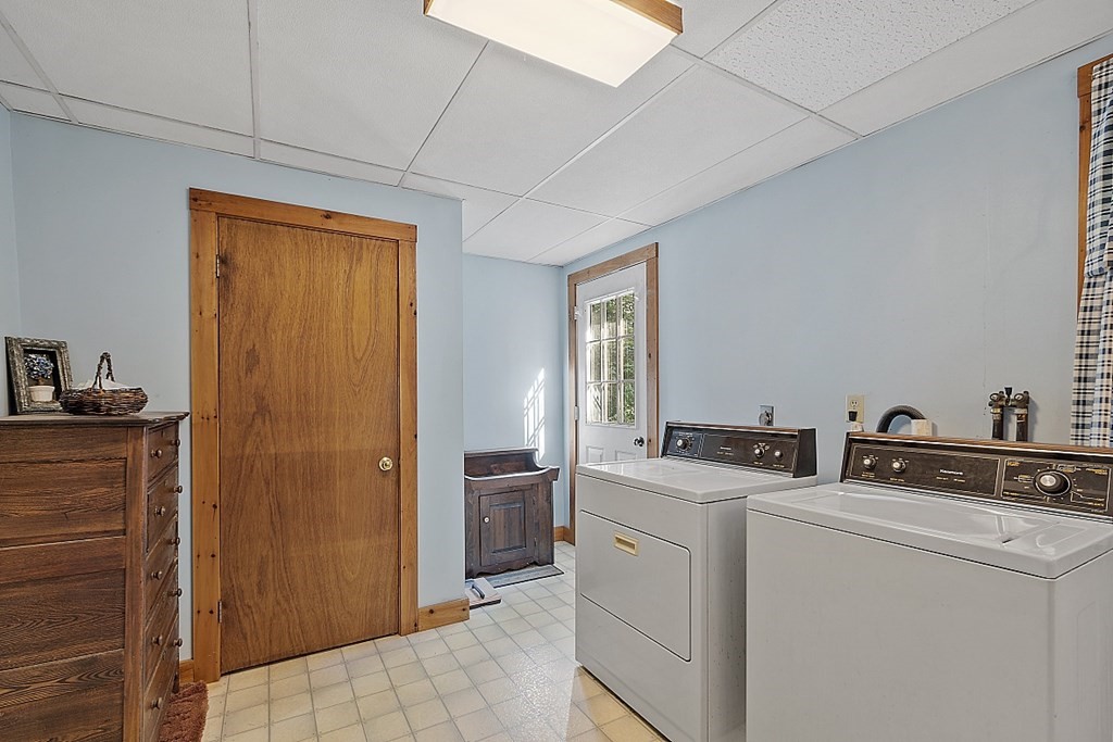 19 Parsonage Street Georgetown, MA 01833 - Photo 16 of 24 Gallery Image 16