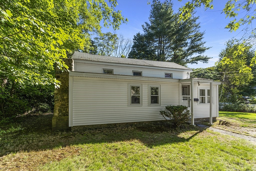 19 Parsonage Street Georgetown, MA 01833 - Photo 3 of 24 Gallery Image 3