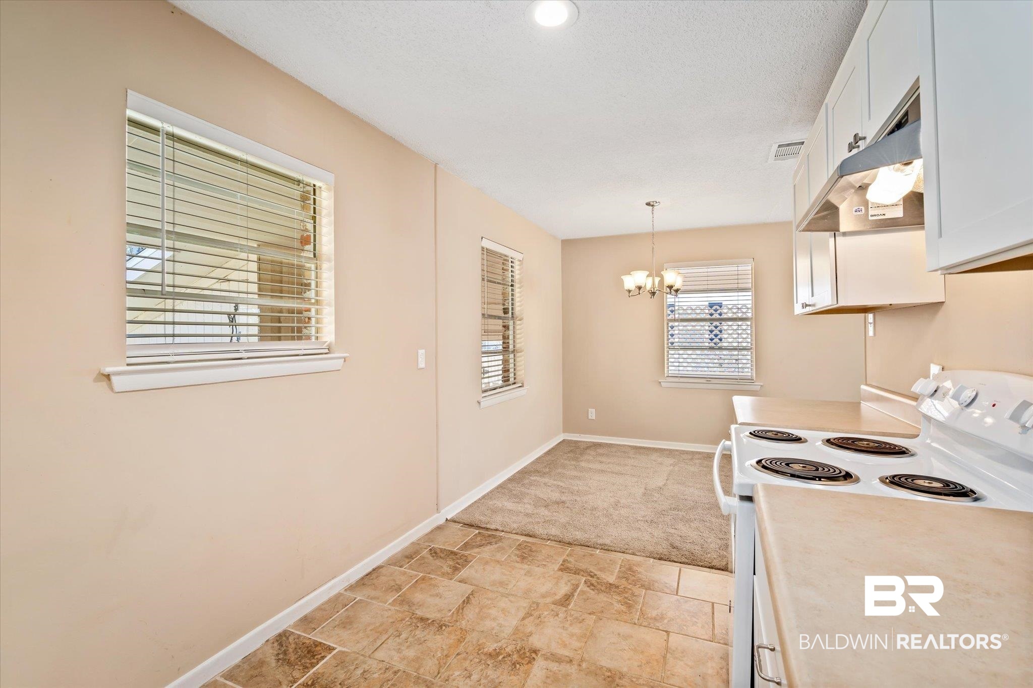 3371 Childers Street Mobile, AL 36605 - Photo 9 of 23