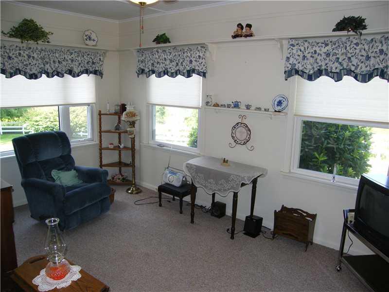 4533 Ellwood Road New Castle, PA 16101 - Photo 8 of 12 Den.