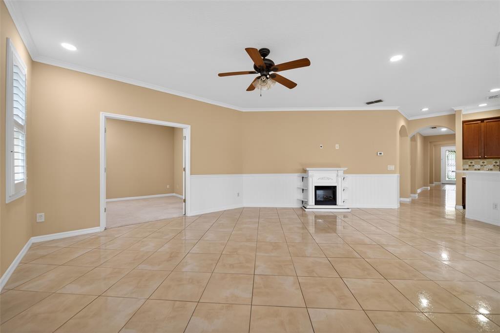 11713 Fitzgerald Butler Road Orlando, FL 32836 - Photo 5 of 31
