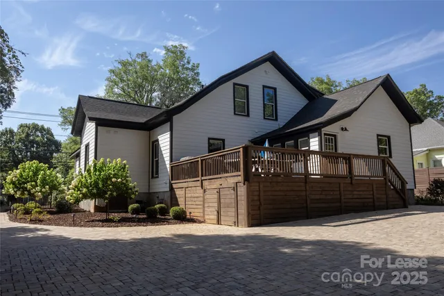 $3,750 | 311 South Academy Street, Mooresville, NC 28115