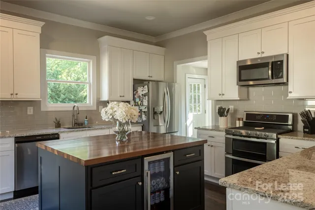 $3,750 | 311 South Academy Street, Mooresville, NC 28115