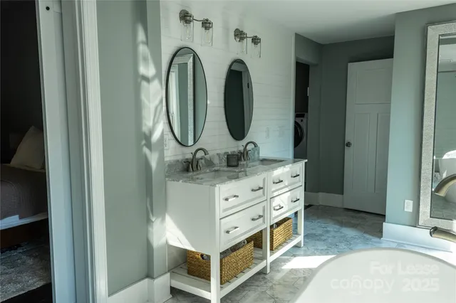 $3,750 | 311 South Academy Street, Mooresville, NC 28115