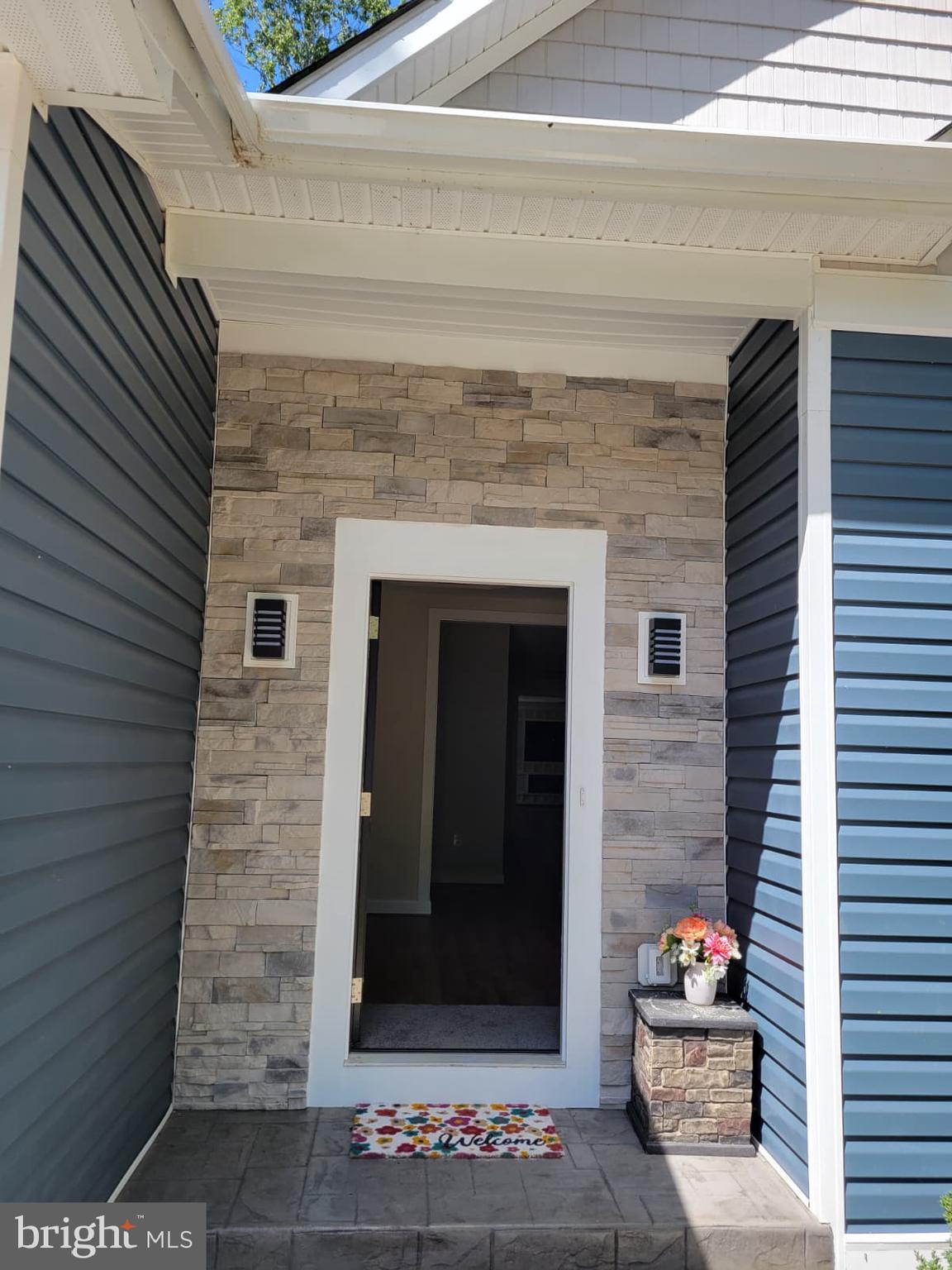 112 Edgehill Drive Locust Grove, VA 22508 - Photo 5 of 28