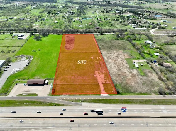$685,000 | 8.06 Interstate 45 Highway, Rice, TX 75155