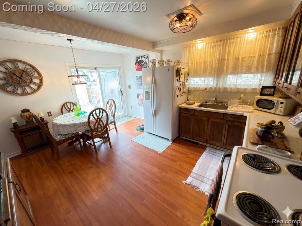 52 Maple Street River Rouge, MI 48218 - Photo 11 of 28