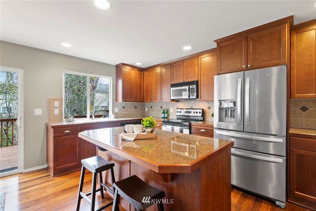 2329 194th Street Southeast Bothell, WA 98012 - Photo 8 of 25