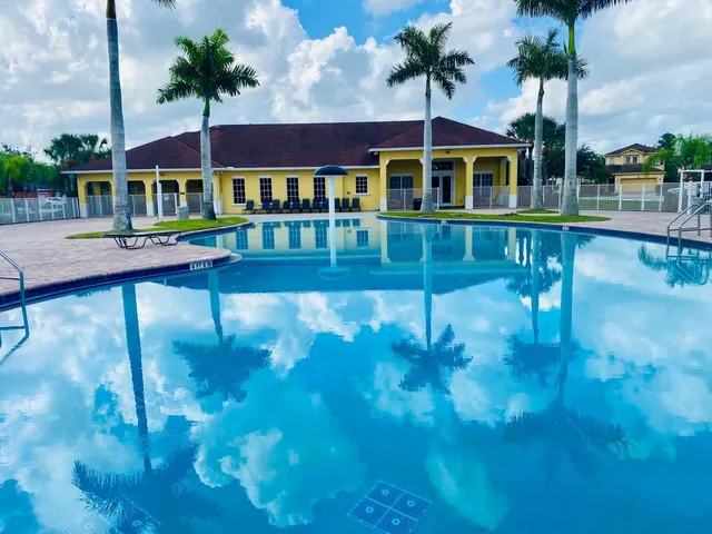 $2,900 | 9732 Starboard Drive, Fort Pierce, FL 34945