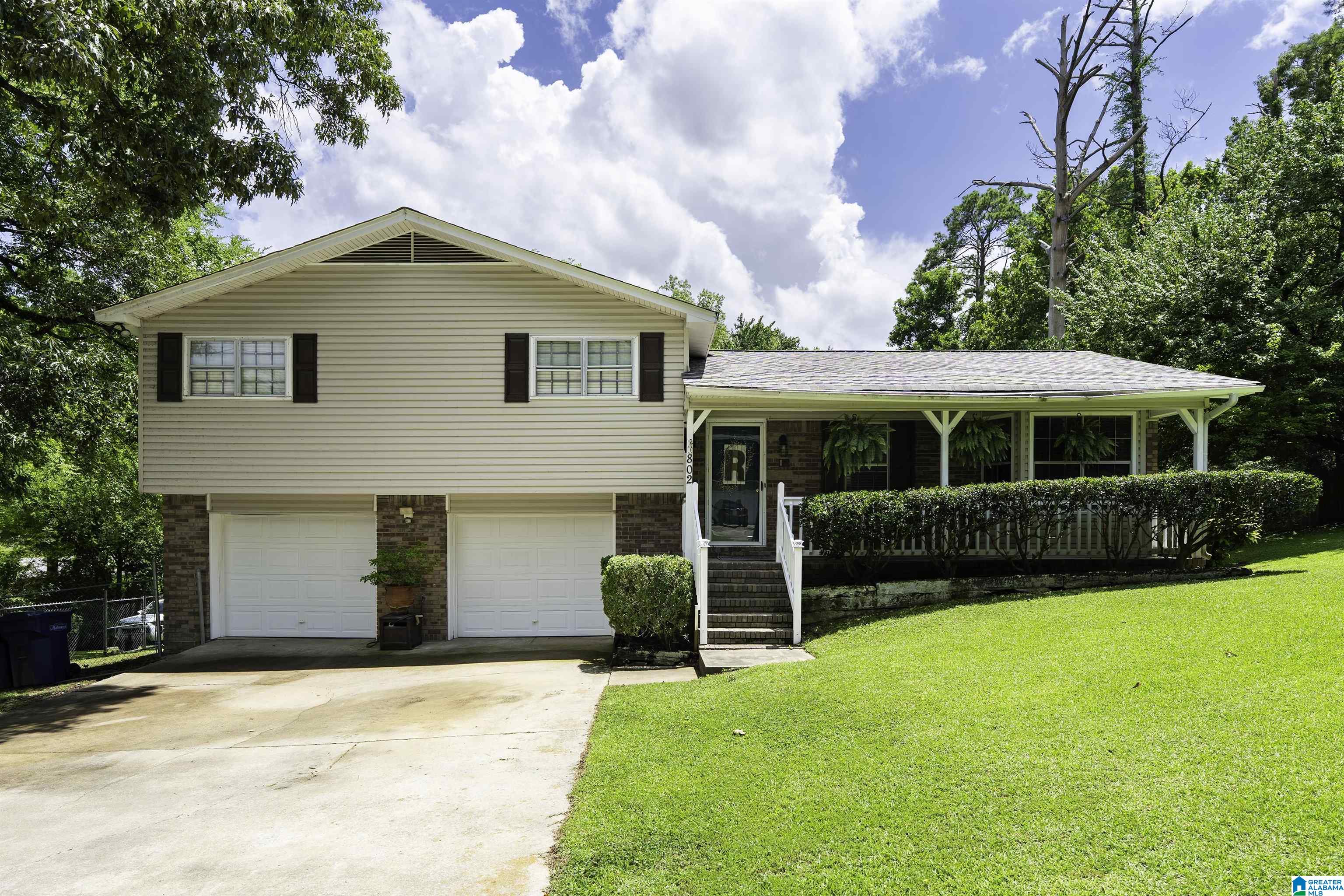 802 6th Avenue Southwest Alabaster, AL 35007 - Photo 1 of 27