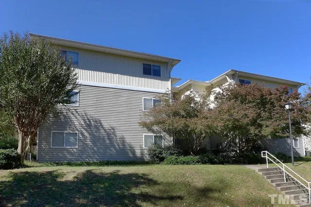 $1,785 | 303 Smith Level Road, Unit B31, Chapel Hill, NC 27516