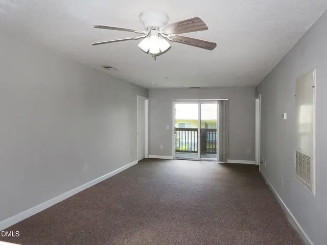 $1,785 | 303 Smith Level Road, Unit B31, Chapel Hill, NC 27516