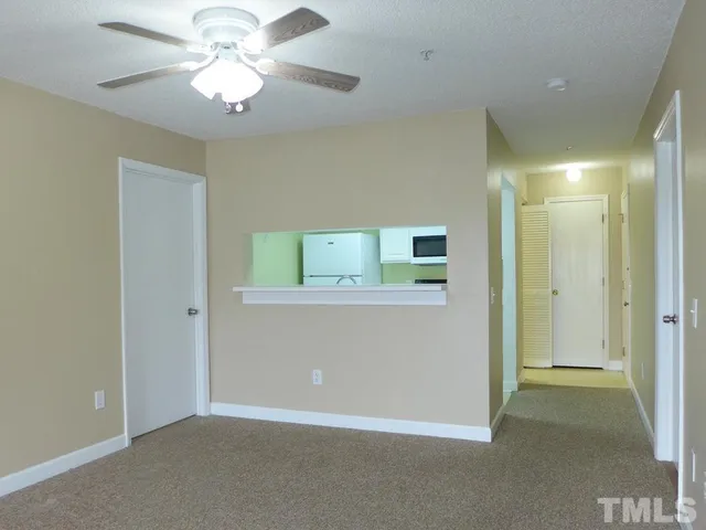 $1,785 | 303 Smith Level Road, Unit B31, Chapel Hill, NC 27516