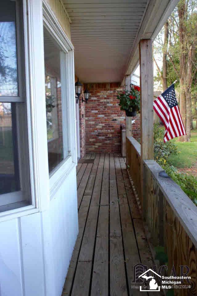 1401 West Erie Road Temperance, MI 48182 - Photo 3 of 25 Front porch