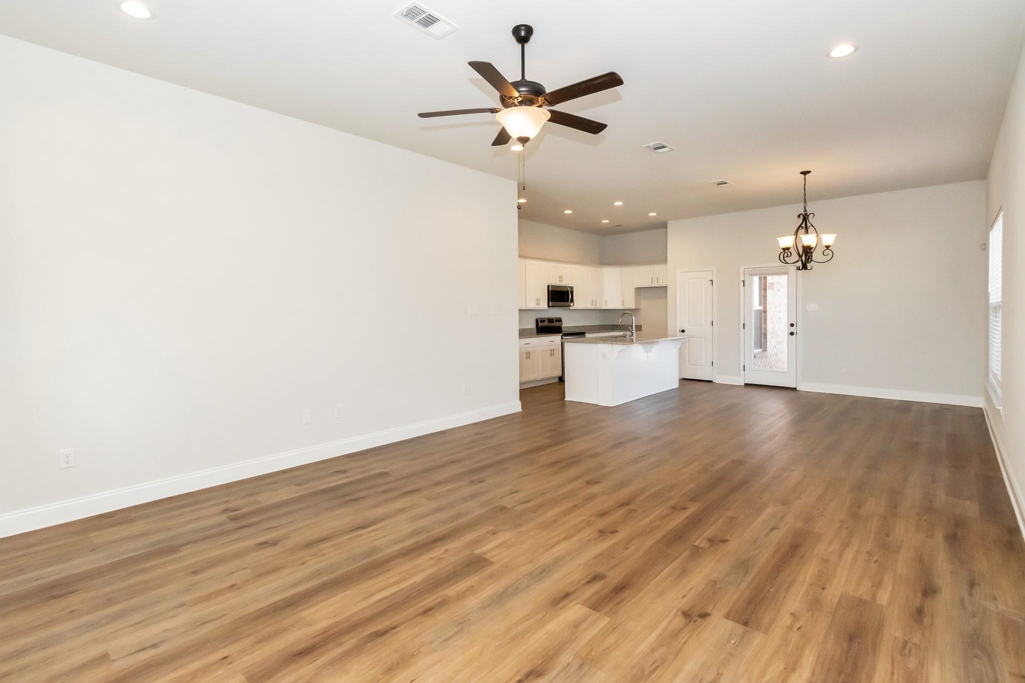 10717 Orkney Way Daphne, AL 36527 - Photo 7 of 31