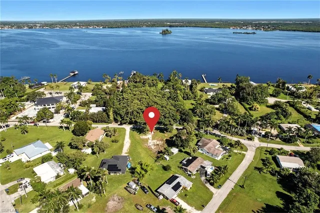 $79,900 | 4364 Cypress Lane, Fort Myers, FL 33905