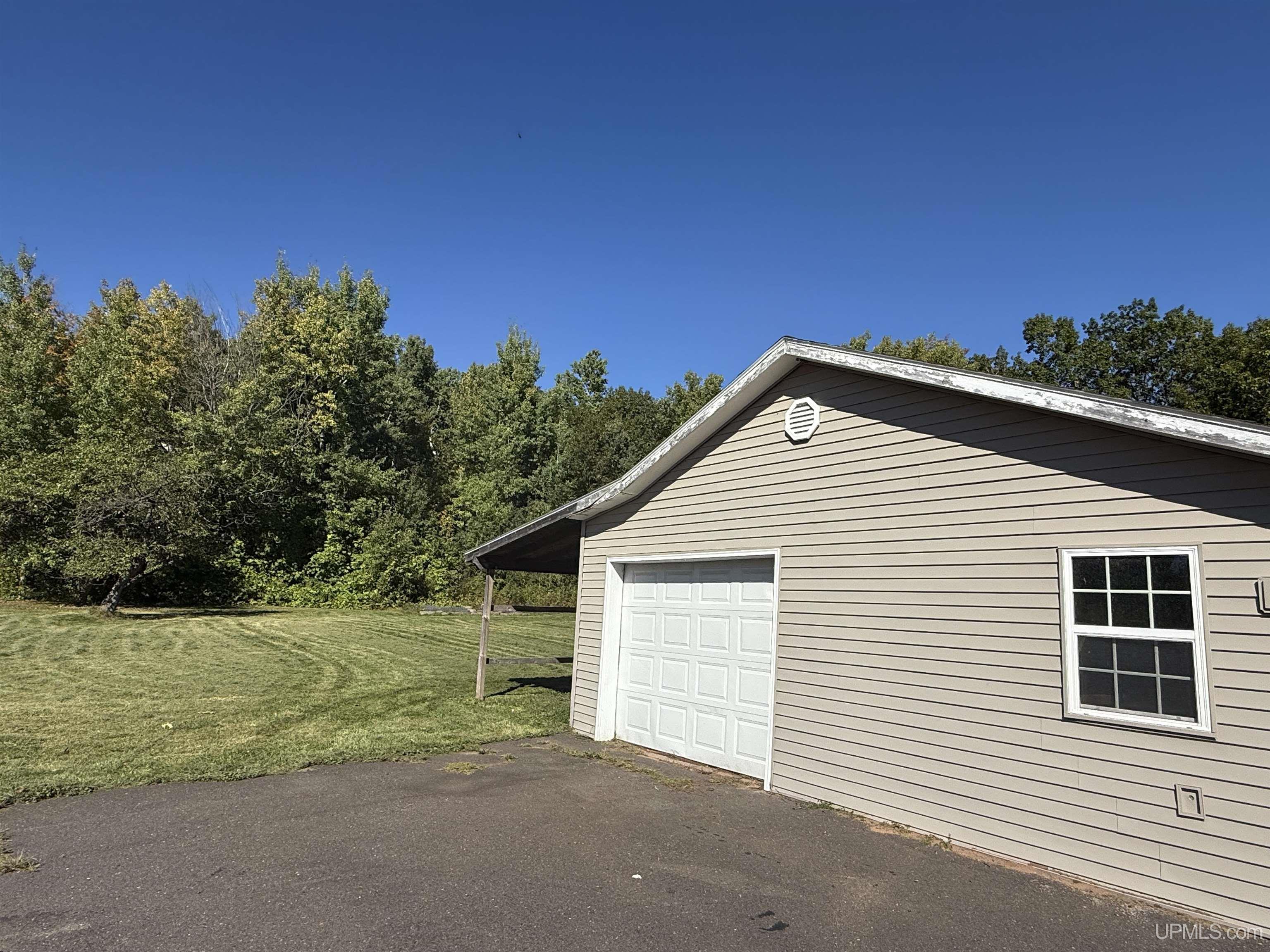 105 Indianhead Road Wakefield, MI 49968 - Photo 32 of 71
