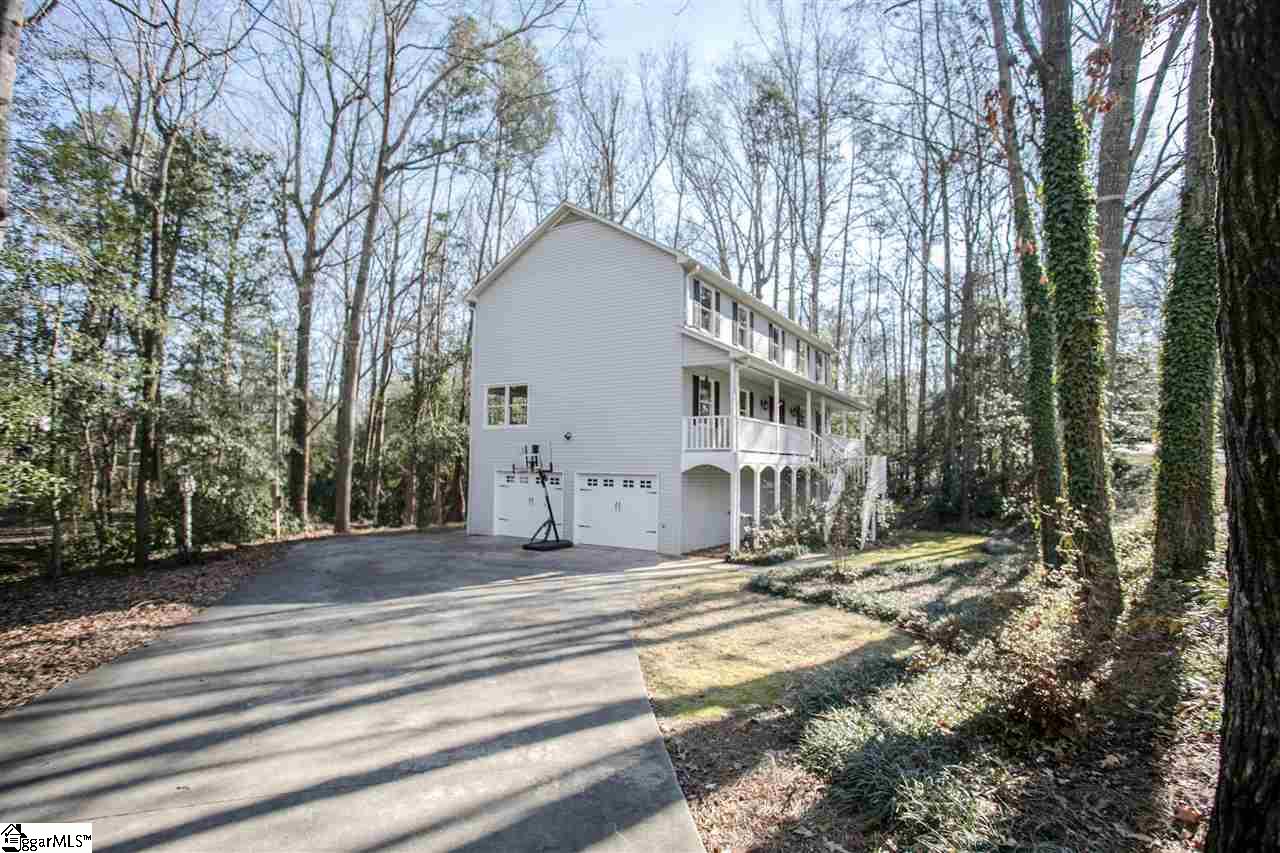 213 Overcreek Road Greenville, SC 29607 - Photo 2 of 36 Gallery Image 2