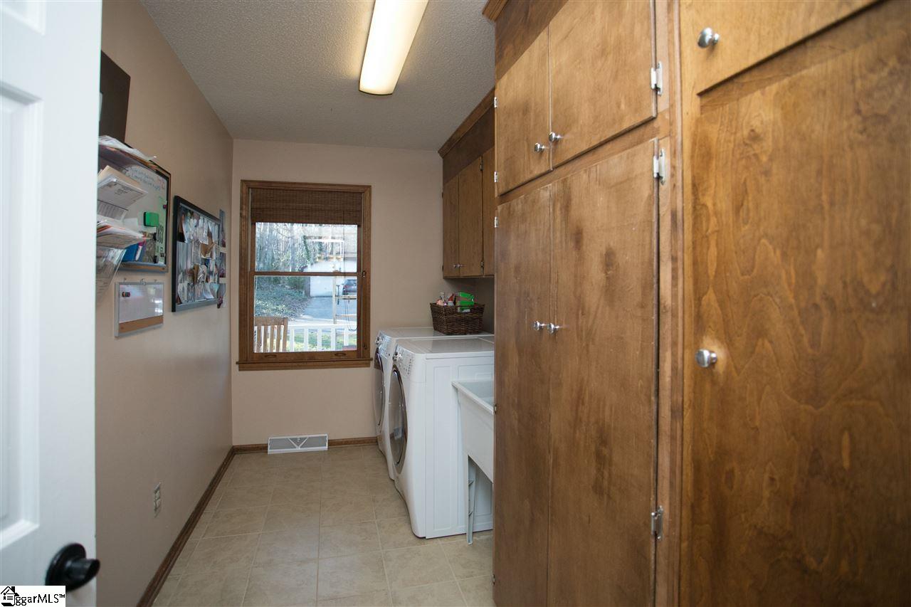 213 Overcreek Road Greenville, SC 29607 - Photo 16 of 36 Gallery Image 16