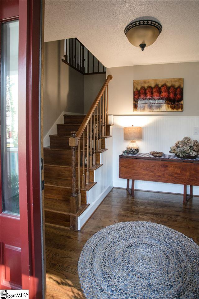213 Overcreek Road Greenville, SC 29607 - Photo 4 of 36 Gallery Image 4