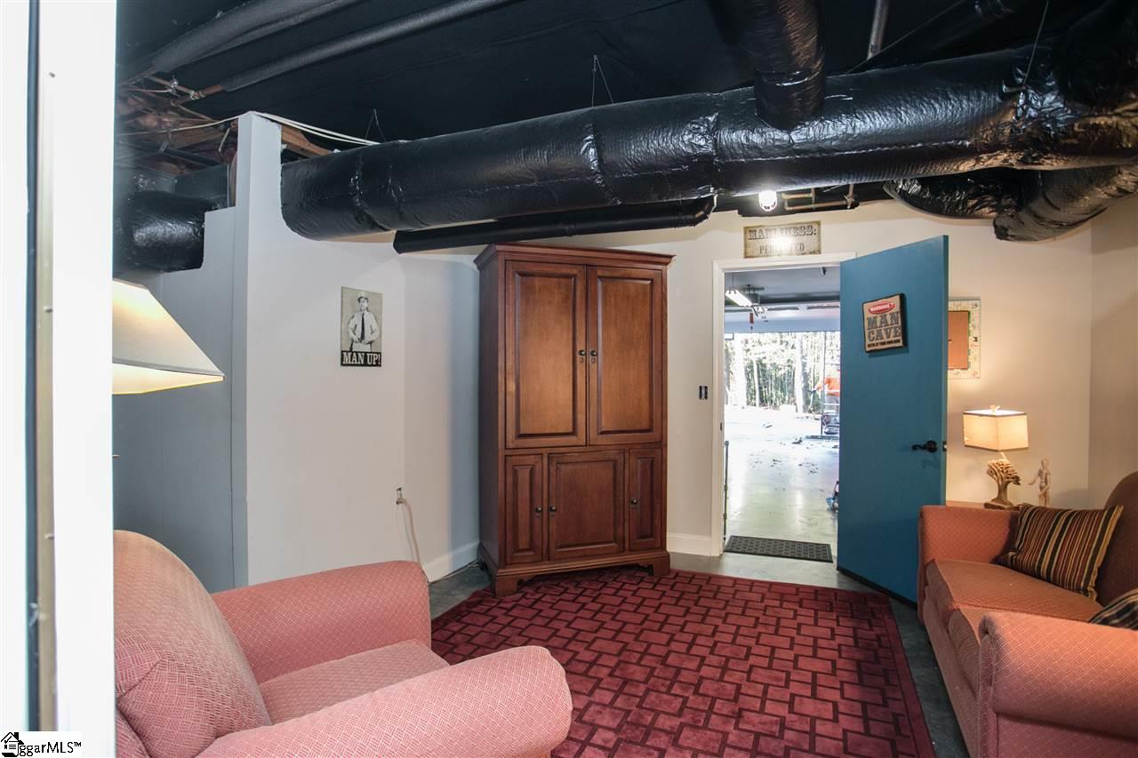 213 Overcreek Road Greenville, SC 29607 - Photo 31 of 36 Gallery Image 31