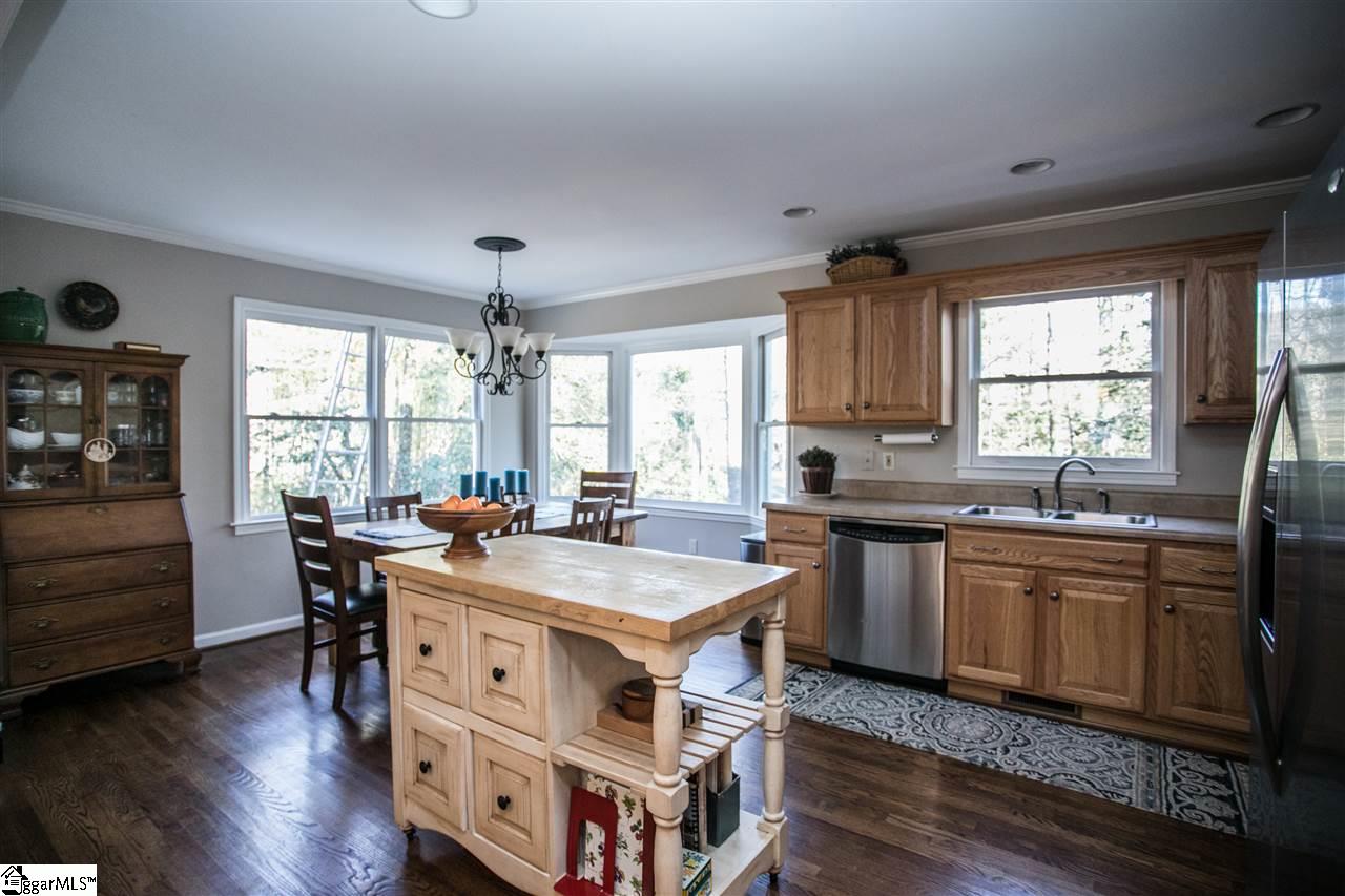 213 Overcreek Road Greenville, SC 29607 - Photo 8 of 36 Gallery Image 8