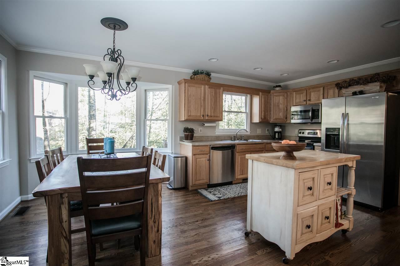 213 Overcreek Road Greenville, SC 29607 - Photo 9 of 36 Gallery Image 9