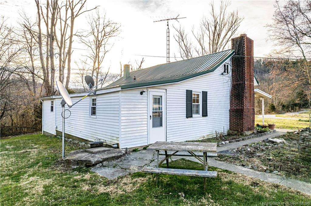 8741 East Doe Run Road Madison, IN 47250 - Photo 3 of 27 Gallery Image 3