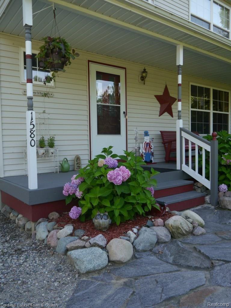 1580 Faussett Road Howell, MI 48855 - Photo 5 of 46 1580 Faussett 6 (2).jpg