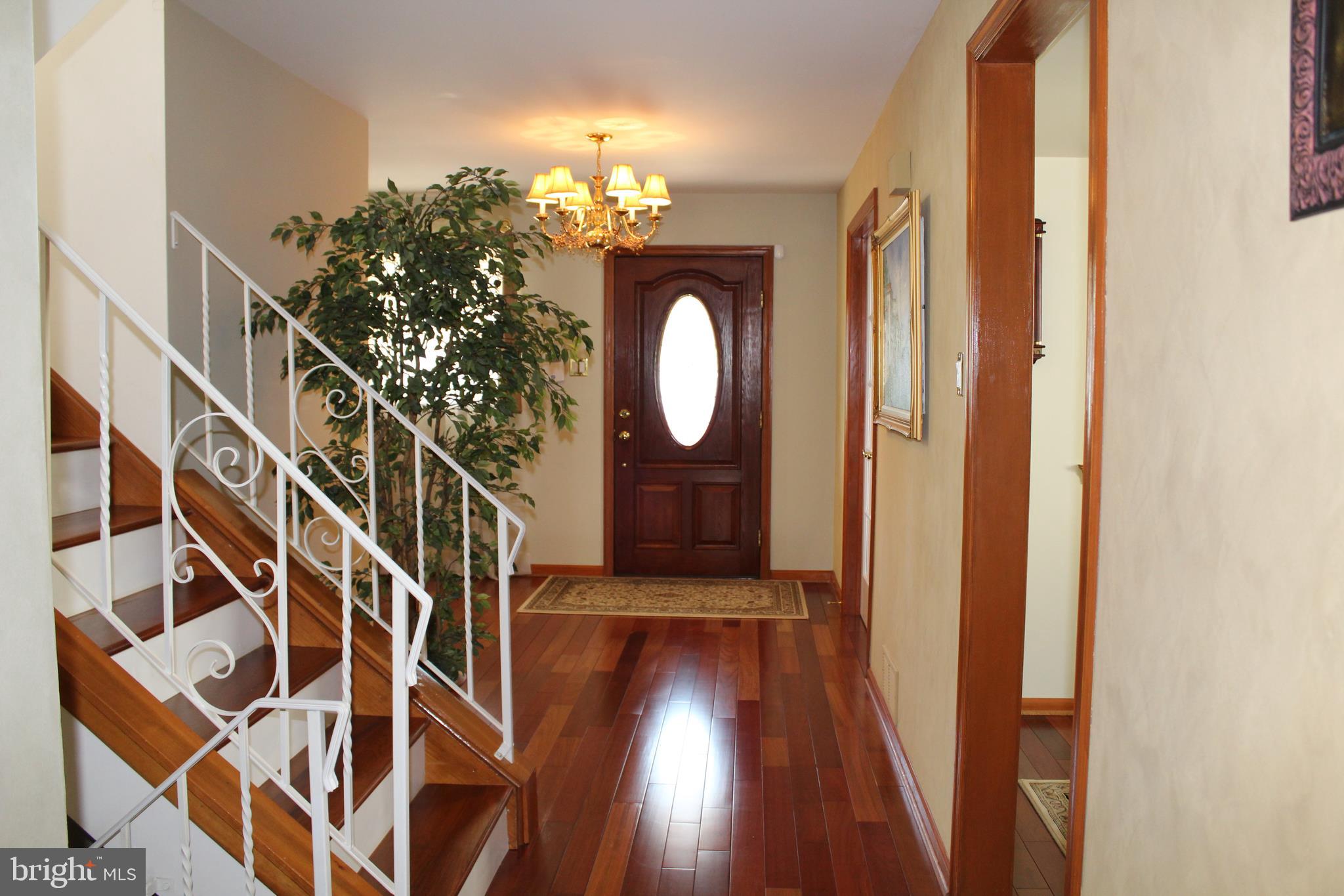 9749 Krewstown Road Philadelphia, PA 19115 - Photo 5 of 46 Gallery Image 5