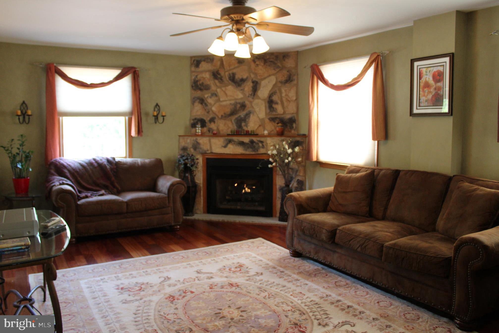 9749 Krewstown Road Philadelphia, PA 19115 - Photo 8 of 46 Gallery Image 8