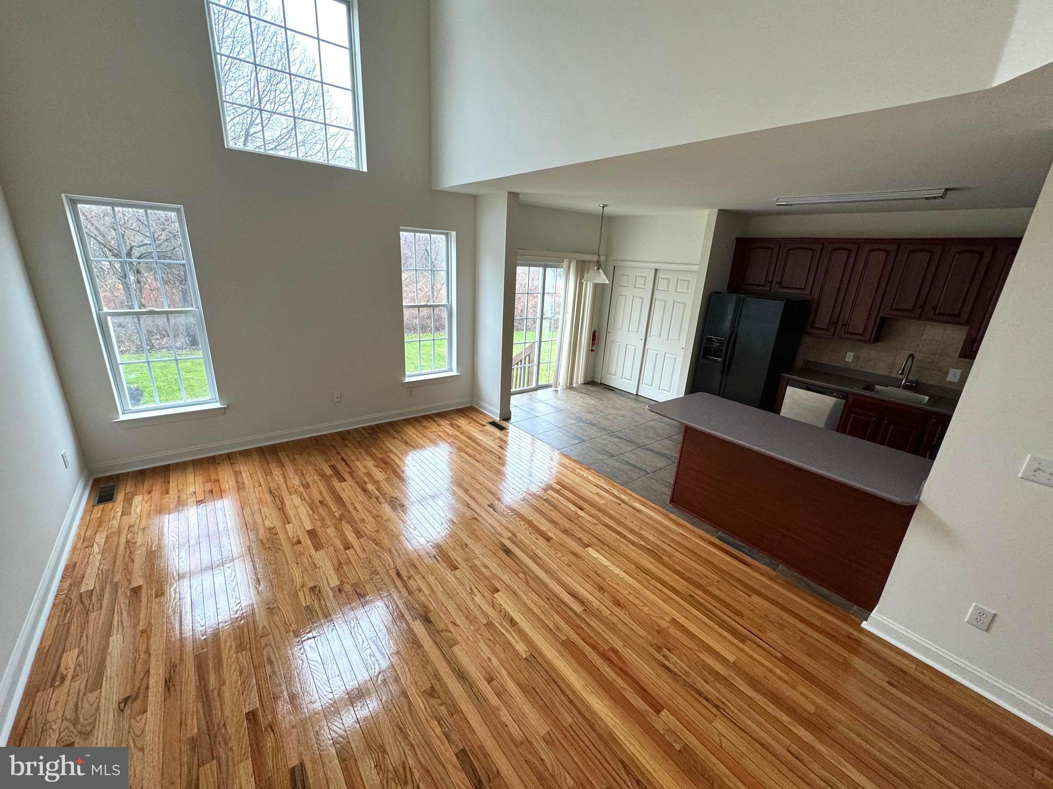27 Chapel Hill Road Mount Laurel, NJ 08054 - Photo 14 of 28 Gallery Image 14