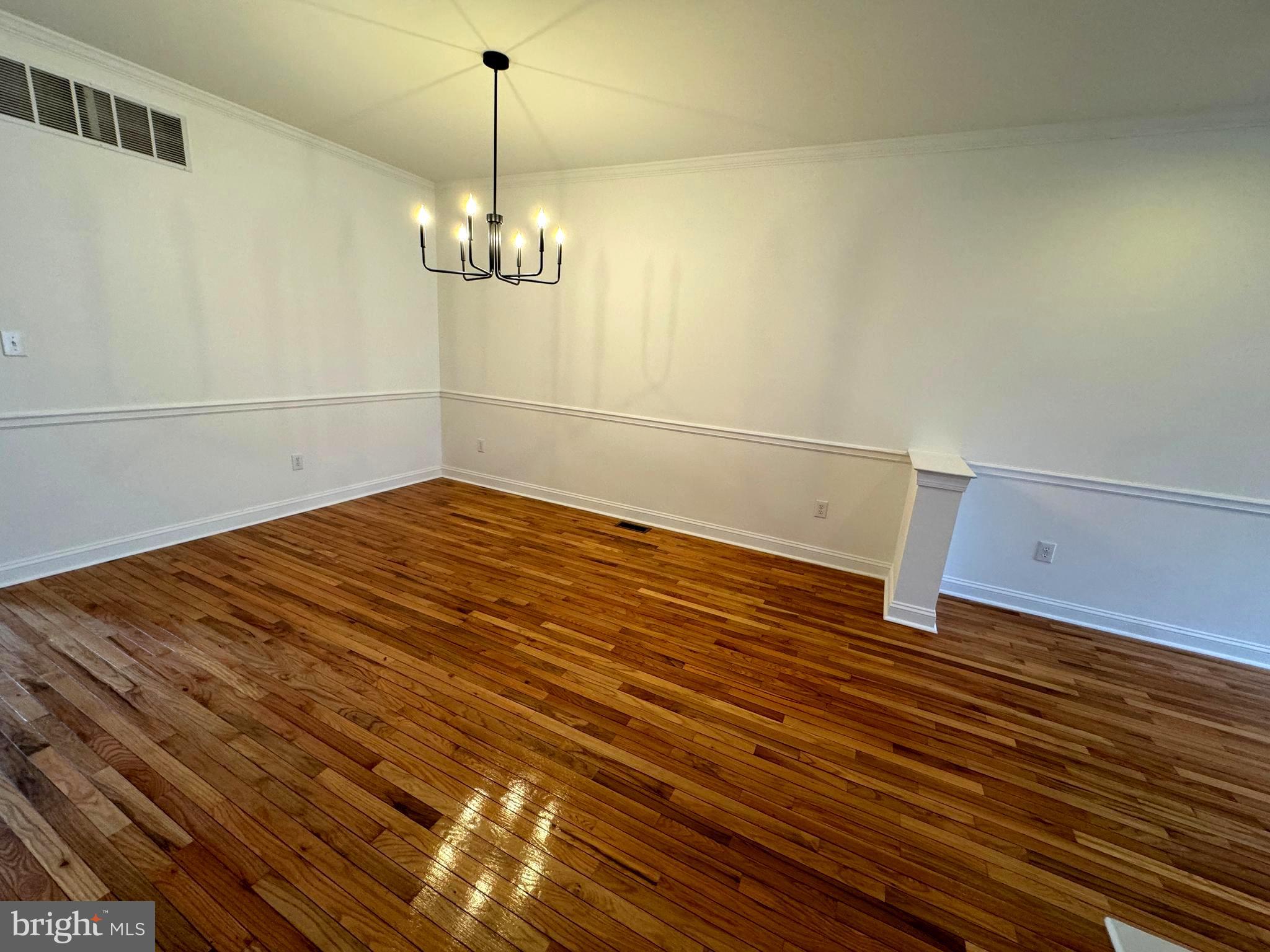 27 Chapel Hill Road Mount Laurel, NJ 08054 - Photo 4 of 28 Gallery Image 4