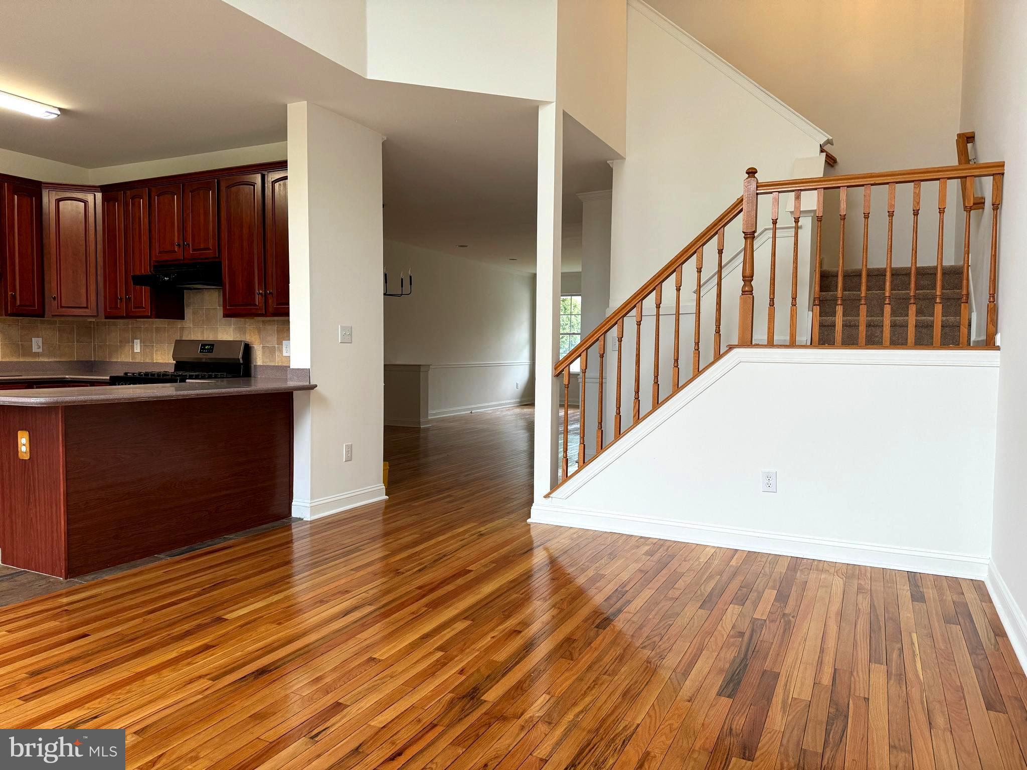 27 Chapel Hill Road Mount Laurel, NJ 08054 - Photo 6 of 28 Gallery Image 6